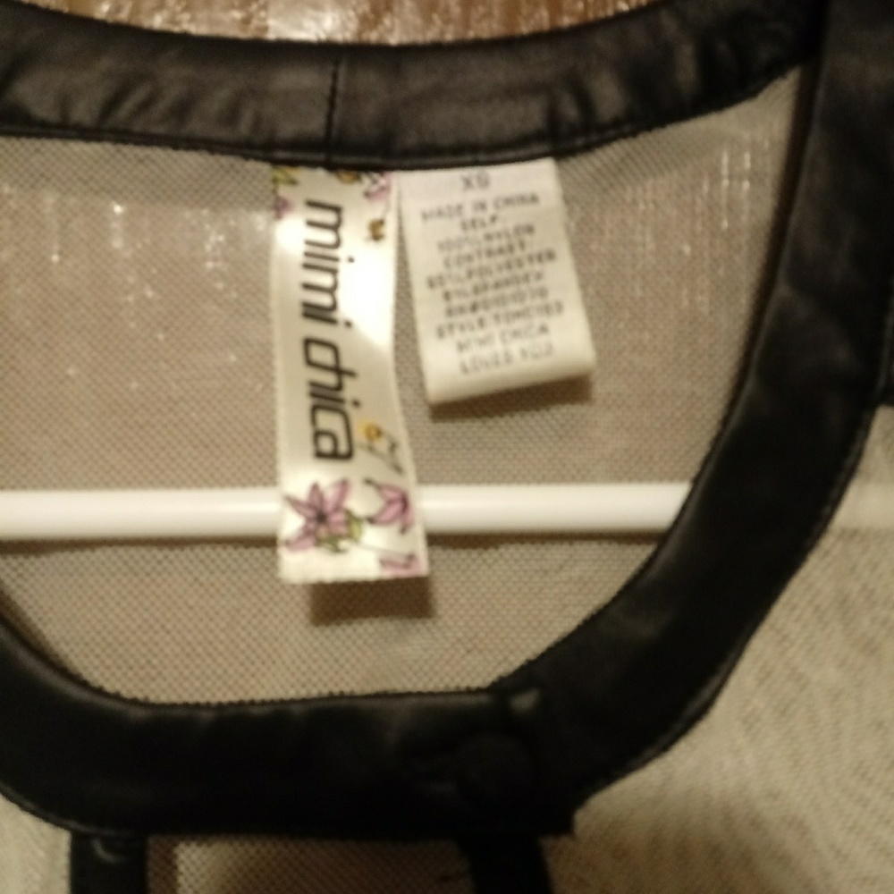 Embroidered top - Picture 3 of 3